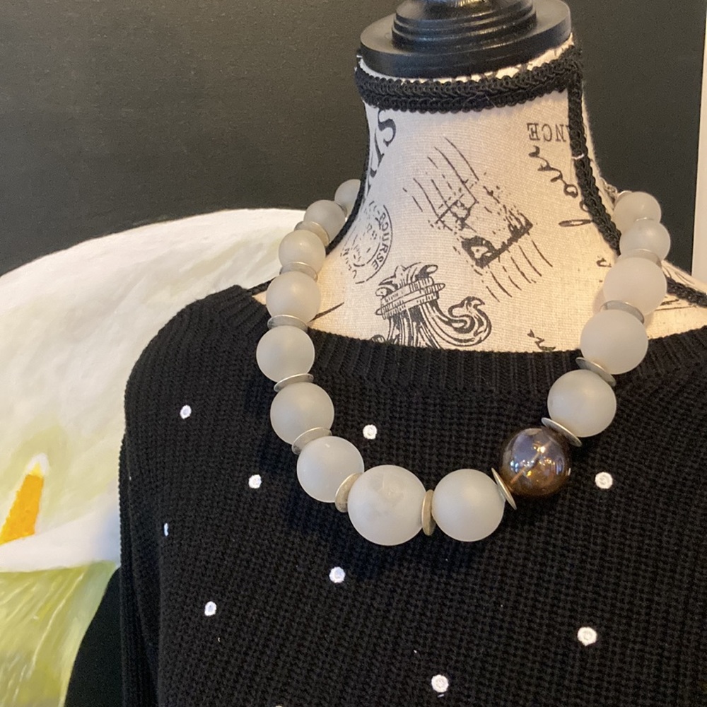 💥FINAL PRICE💥 Susan Hood "Odd Man Out" Lampwork Glass Bead Necklace & Earrings
